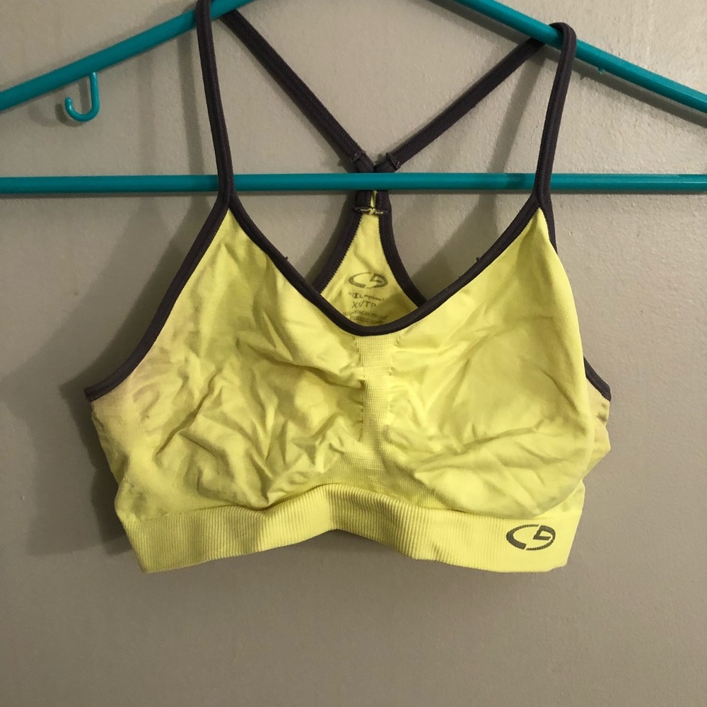 sports bra